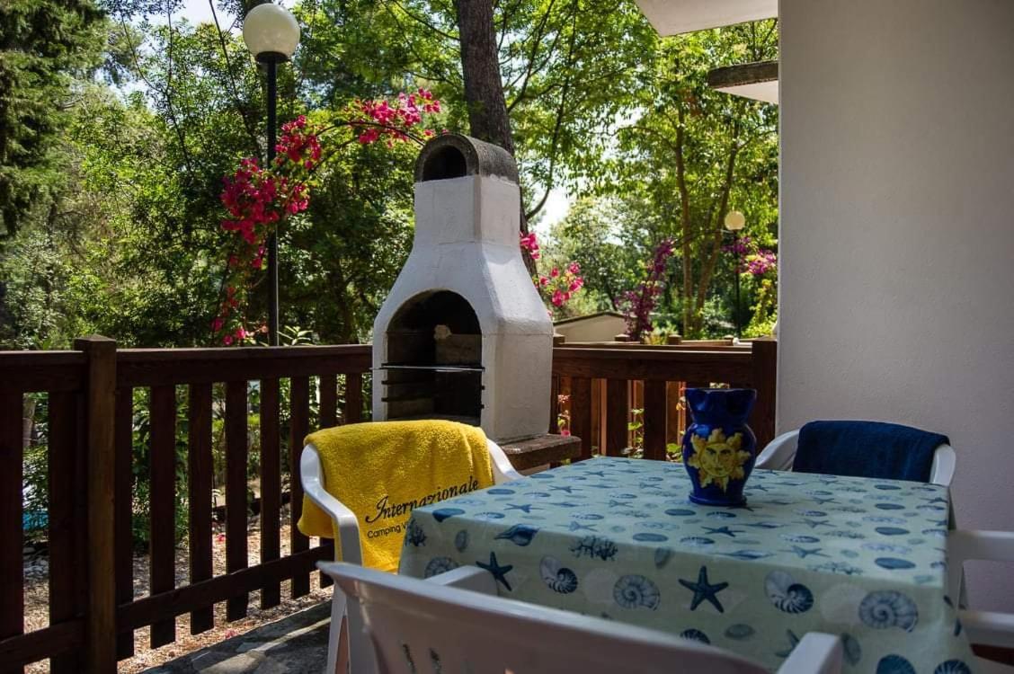 Camping Villaggio Internazionale San Menaio Exterior photo